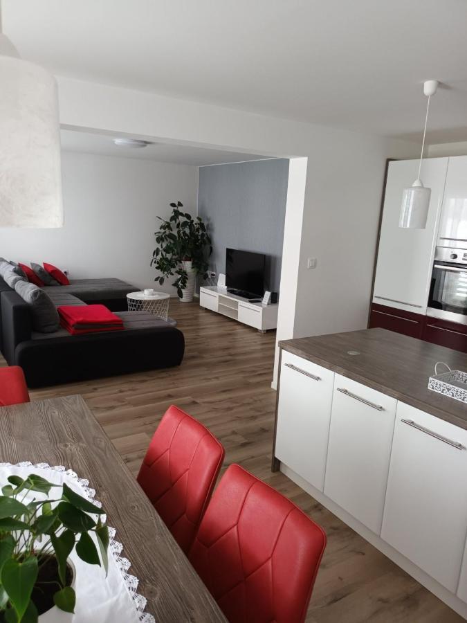 Apartma Tia 2 Zreče Extérieur photo